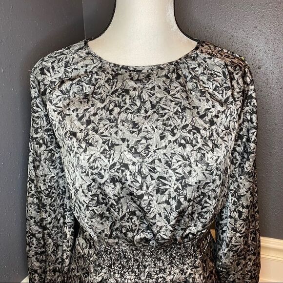 H By Halston Smocked Waist Poet Sleeve Dress - Picture 3 of 11